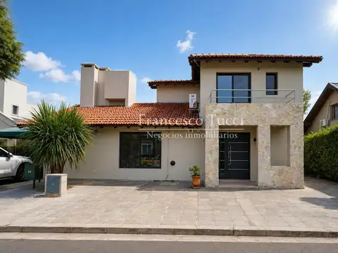 Casa en alquiler 4 ambientes Country Las Lajas
