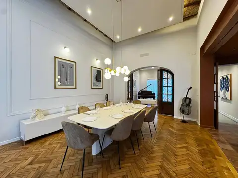 Casa 8 ambientes con 3 baños