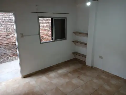 Departamento en Alquiler en Grand Bourg, $ 390.000