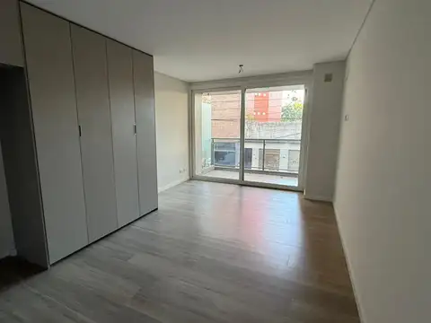VENTA - LOFT AL FRENTE EN CONDO NORTE