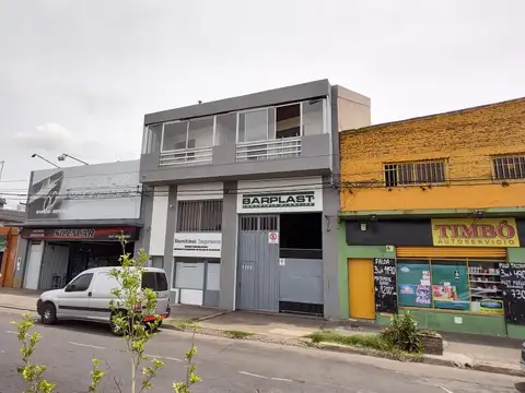 CASA PLANTA ALTA, ZONA SUR, CON PATIO TERRAZA EXCLUSIVO