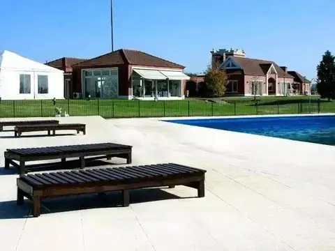 Av Dr H Pueyrredon  al 5500
