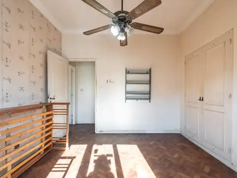 Ideal departamento u oficina en venta en pleno Martínez sobre la Av. Libertador del lado del Río.
