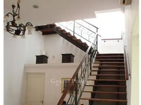 Hotel en Venta 90 años