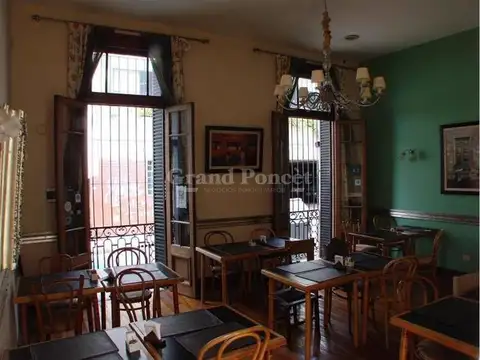 Hotel en Venta 90 años