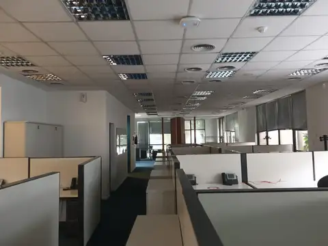 Oficina en Alquiler en Olivos Maipú/Uzal, USD 21.000