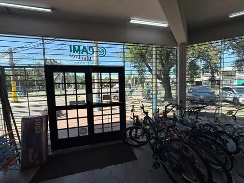 Local en Alquiler en Granadero Baigorria, $ 2.500.000