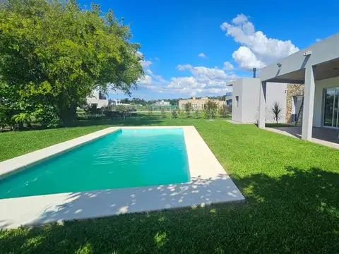 ALQUILER FEBRERO CASA 4 AMB MORENO PRADOS DEL OEST