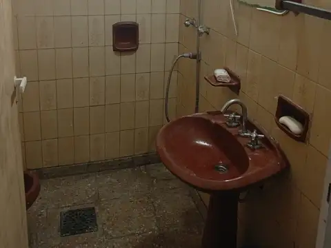 Casa en Alquiler con 1 cochera
