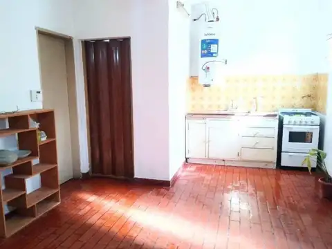 Casa 2 ambientes con 1 baño