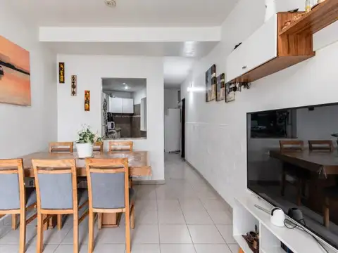 Depto Tipo Casa en Venta 60 años