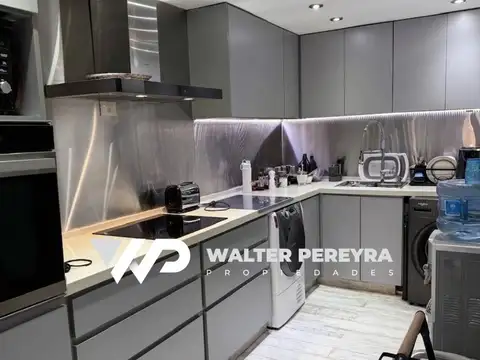 Depto Tipo Casa en Venta de 6 dormitorios