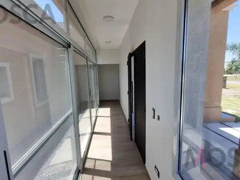 Casa con PILETA - BARRIO CERRADO LUJAN