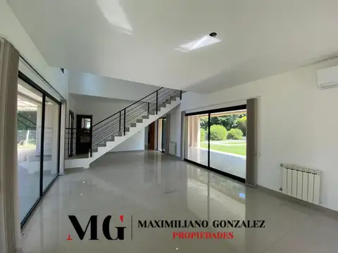 Casa en Venta en Los Naranjos, USD 280.000