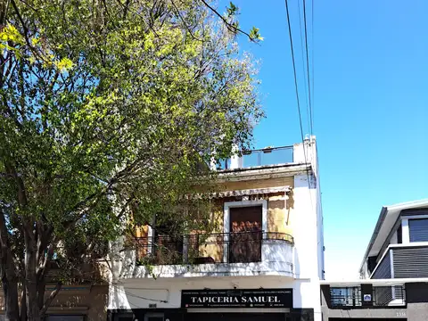 ALQUILER O VENTA * Amplio PH 2 Ambientes para habitar ya!