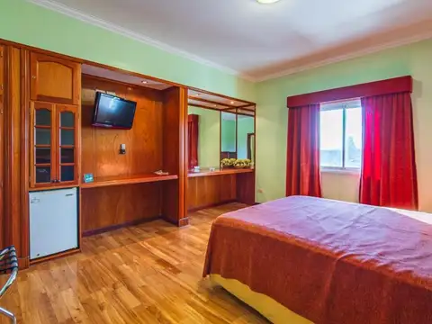 Hotel en Venta en Santa Rosa, USD 2.080.000