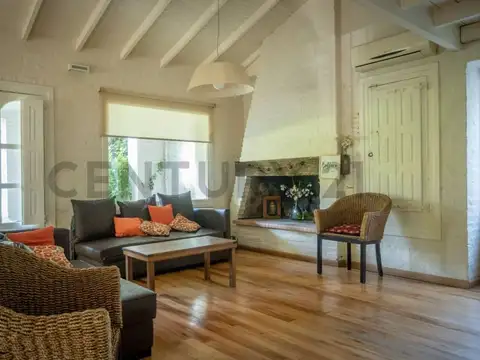 24 e/ 408 y 409 , Piso 0