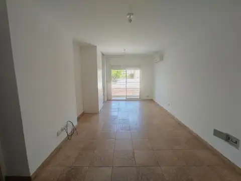 MONOAMBIENTE. AMPLIO Y LUMINOSO