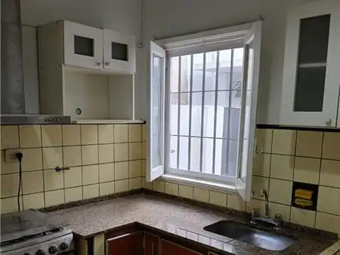 Depto Tipo Casa en Alquiler de 2 dormitorios