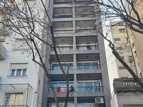 DEPARTAMENTO DE 2 AMBIENTES CONTRAFRENTE CON BALCON