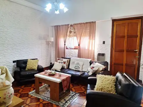 Casa en Venta en Martin Coronado, USD 136.000