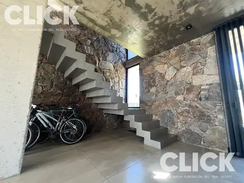 Casa en Alquiler de 4 dormitorios