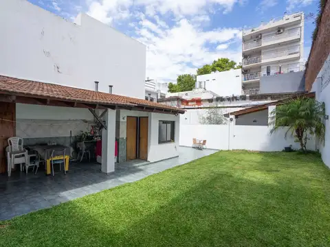 Casa 4 ambientes con 5 baños