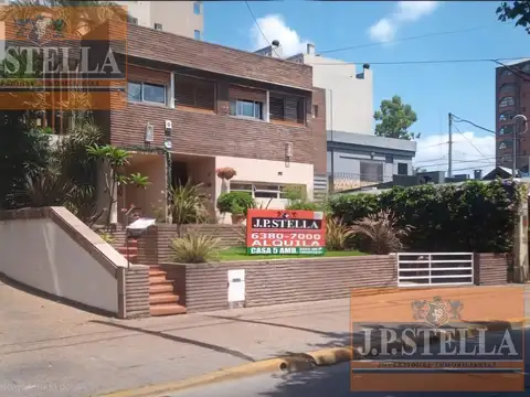 Excelente Casa 5 Amb - 235 m² Cub. s/Lote 506 m² - SOLO USO COMERCIAL/PROFESIONAL - S.Justo (Ctro)