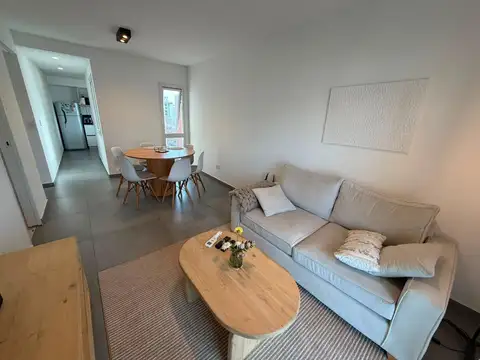 Alquiler piso de 3 Ambientes  - Lanús Oeste.