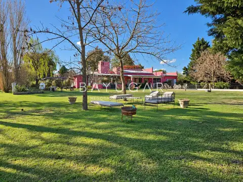Casa 5 ambientes con 3 baños