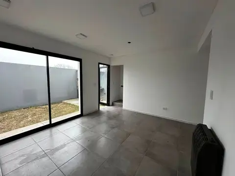 Departamento en Venta en Los Hornos, USD 75.000