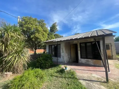 VENTA CASA LOTE PROPIO JARDIN ITUZAINGO UDAONDO