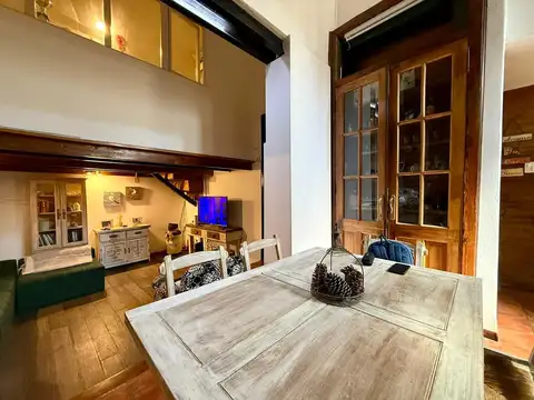 Depto Tipo Casa en Venta en Centro, USD 130.000