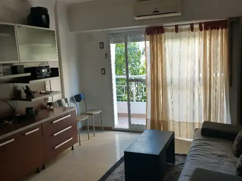 EXCELENTE MONOAMBIETE TOTALMENTE AMOBLADO