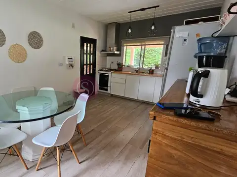 Casa 7 ambientes con 3 baños
