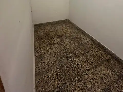 Depto Tipo Casa en Venta 50 años
