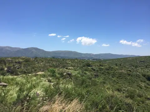 Venta Terreno Club de Campo Los Tres Arroyos - La Falda, Córdoba, Argentina.