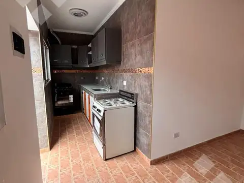 Departamento en Alquiler con 1 cocheras