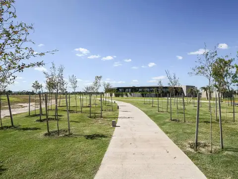 Terreno en Venta 30  mts Fondo