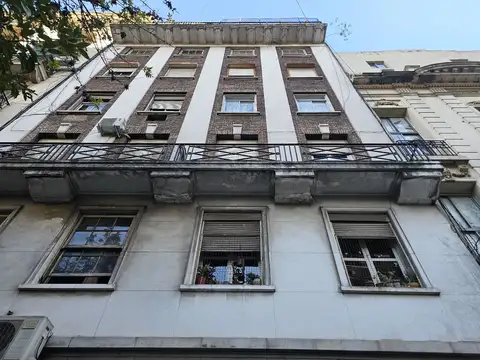 Avenida Rivadavia 2000