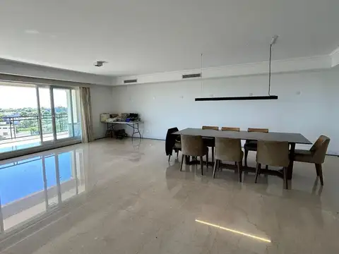 Departamento en Venta de 4 dormitorios