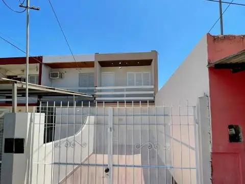 Alquiler - Duplex 2 dormitorios con cochera