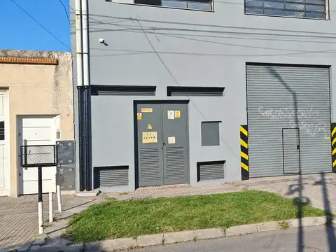 Almirante Cordero  al 4900