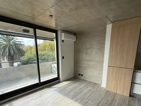 Departamento monoambiente al frente en zona Facultades