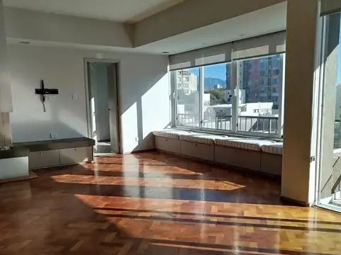 Departamento en Alquiler en Primera Sección, $ 900.000