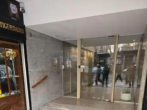 Avenida Rivadavia 800, Piso 2°