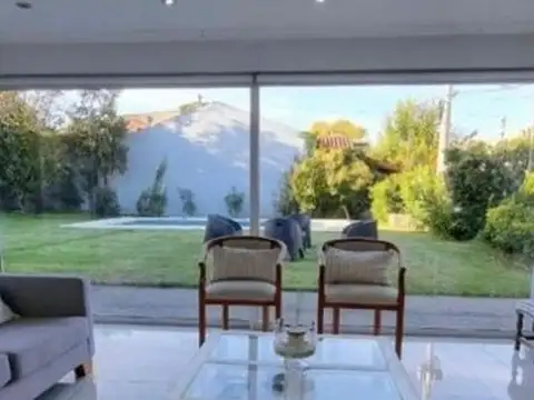 Casa en Venta en Haedo Sur, USD 550.000