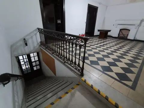 Petit Hotel /Oficinas/ Instituto de idiomas/Showroom/ Centro de belleza