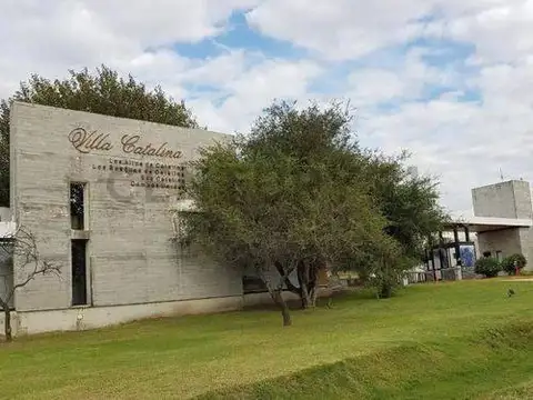 Terreno en Venta en Villa Catalina, USD 45.000