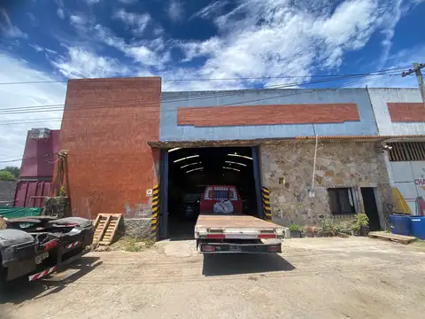 Depósito en Venta de 1200m2 en Escobar